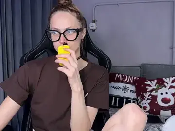 Stripchat Free Live Porn of cutemilana_sexwife