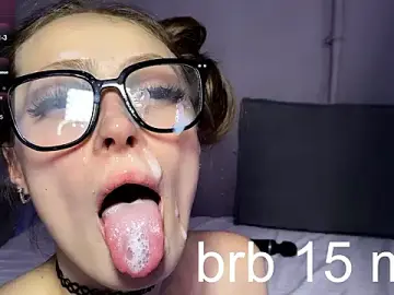 Stripchat Watch Live Sex Cams of cutemilana_sexwife