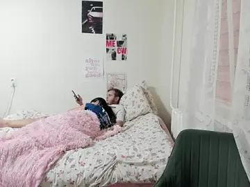 Stripchat Free Porn Cam of MashkaRay