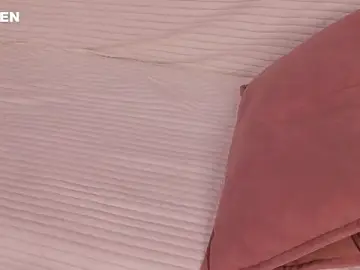 Stripchat Live Sex Cam of hlopushkahouse