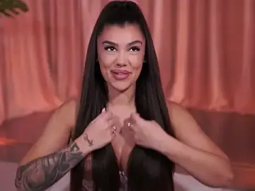 Stripchat Live Sex Cam of NatyDesiree