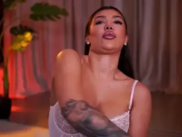 Stripchat Watch Live Sex Cams of NatyDesiree