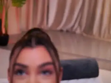 Stripchat Watch Live Sex Cams of NatyDesiree