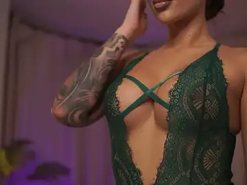 Stripchat Live Sex Cam of NatyDesiree