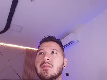 Stripchat Watch Live Sex Cams of mister_miike