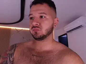 Stripchat Adult Video Chat of mister_miike