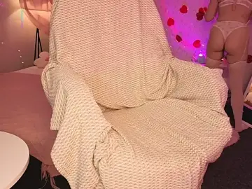 Stripchat Free Live Porn of lilly_Cherry_