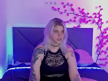 Stripchat Live Sex Cam of JoannLowe