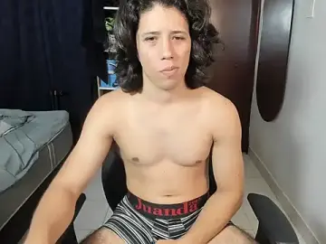 Stripchat Live Sex Cam of itstonnyX