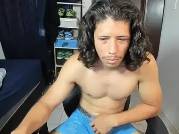 Stripchat Sex Cam of itstonnyX
