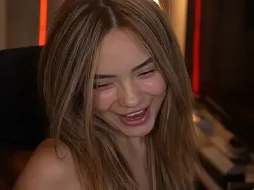 Stripchat Free Porn Cam of Irina_Grant