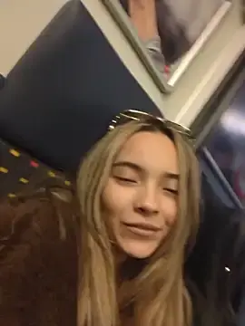 Stripchat Live Sex Cam of Irina_Grant