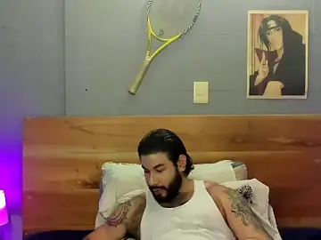 Stripchat Free Porn Cam of Prometeo-grizzly