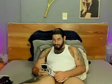 Stripchat Free Porn Cam of Prometeo-grizzly