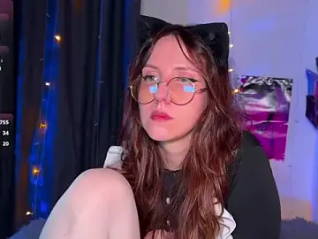 Stripchat Live Sex of ViolettMo0n