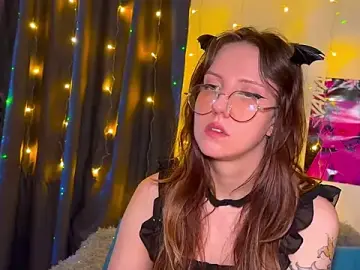 Stripchat Adult Webcam of ViolettMo0n