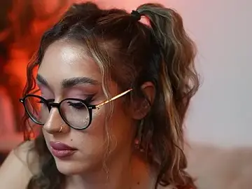 Stripchat Live Sex of AileenKiss