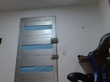 Stripchat Nude Webcam of SexyBoy-Bigclit