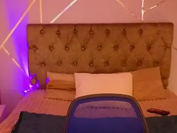 Stripchat Private Sex Chat of Coralinnee_