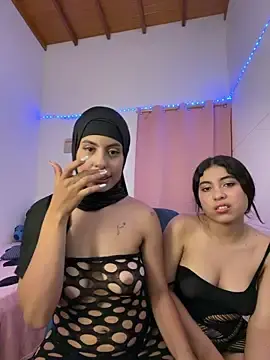 Stripchat Sex Cam of JannaNader12