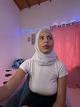 Stripchat Free Porn Cam of JannaNader12