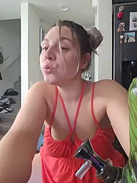 Stripchat Adult Video Chat of ScarletCallings_420