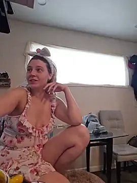 Stripchat Free Live Porn of ScarletCallings_420