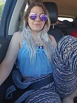 Stripchat Live Porn of ScarletCallings_420