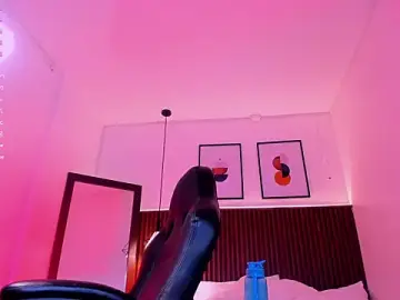 Stripchat Free Live Porn of aliscollins_