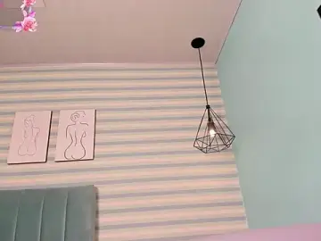 Stripchat Free Live Porn of goddess_kianna