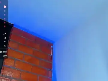 Stripchat Adult Webcam of vanegas_luis