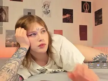 Stripchat Watch Live Sex Cams of Alice_moonshard