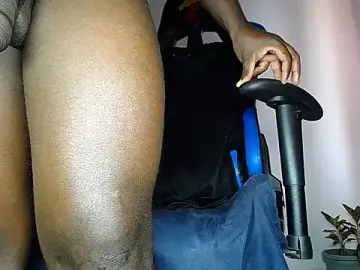 Stripchat Live Sex Cam of MAXJONES_2