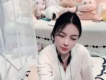 Stripchat Sex Cam of AKiKi711