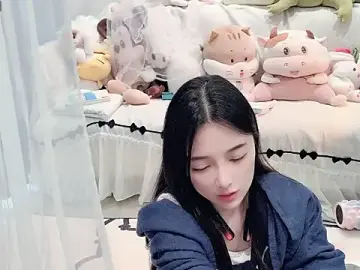 Stripchat Adult Webcam of AKiKi711