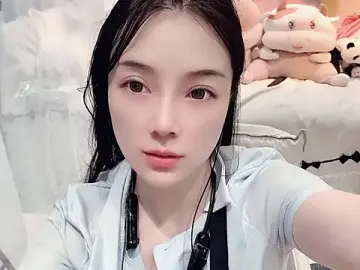 Stripchat Nude Webcam of AKiKi711