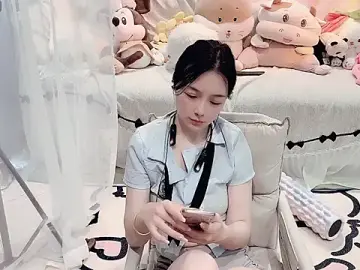 Stripchat Free Live Porn of AKiKi711
