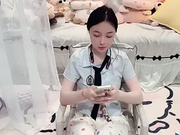 Stripchat Free Porn Cam of AKiKi711