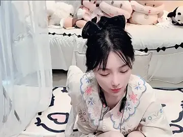 Stripchat Sex Cam of AKiKi711