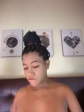 Stripchat Free Live Porn of AleezaFrench