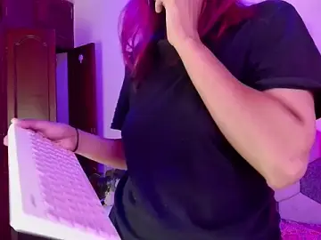 Stripchat Live Sex Cam of Horny_tgn