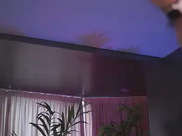 Stripchat Sex Chat of HotBustyBabeX