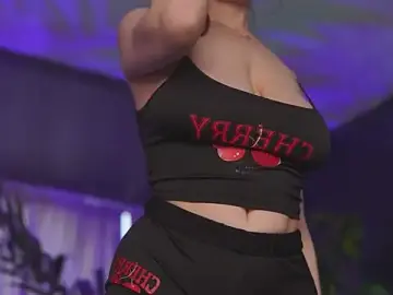 Stripchat Live Sex of HotBustyBabeX