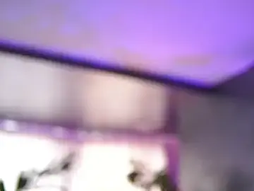 Stripchat Free Porn Cam of HotBustyBabeX