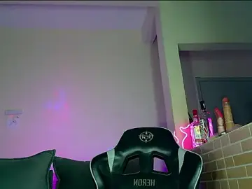 Stripchat Live Sex of Isa_Violet