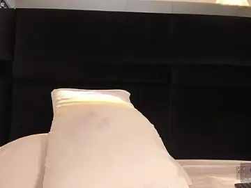 Stripchat Best live sex cam show of CarolineLee_
