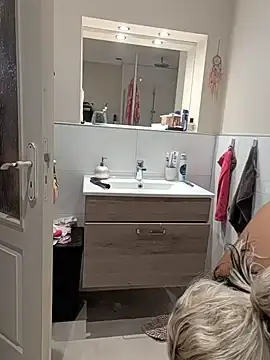 Stripchat Watch Live Sex Cams of Glory_Cat_official