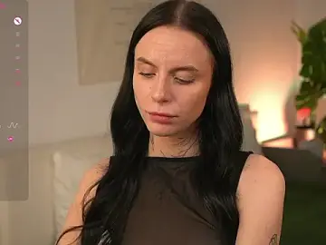 Stripchat Sex Cam of livia_starwars