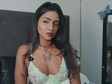 Stripchat Sex Cam of Delilah_Blazee