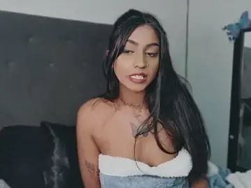 Stripchat Nude Webcam of Delilah_Blazee